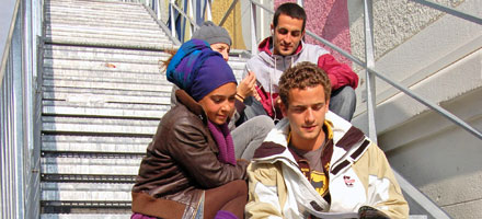 etudiants-communaute-02-large-440x200.jpg