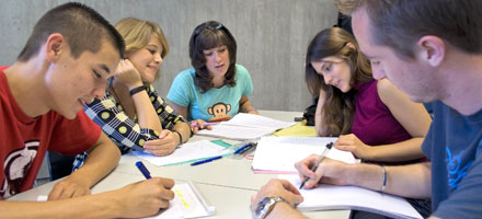 etudiants-etumemo-05-large-440x200.jpg
